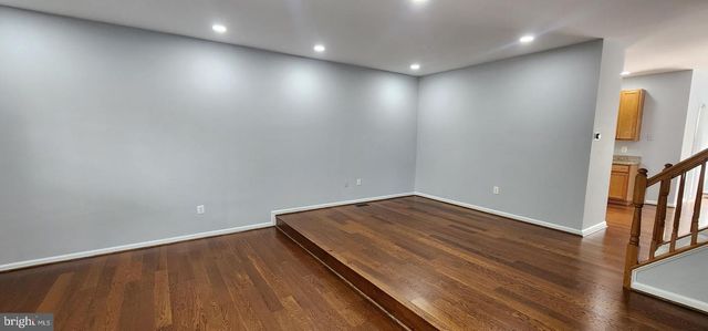 21095 ALBERTA TER, Sterling, VA 20166