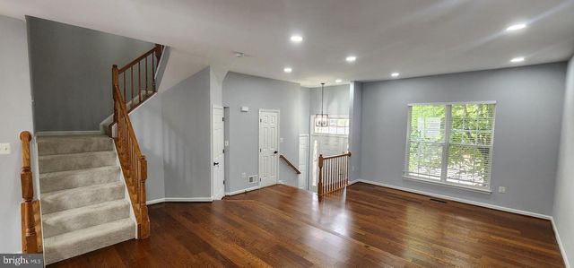 21095 ALBERTA TER, Sterling, VA 20166