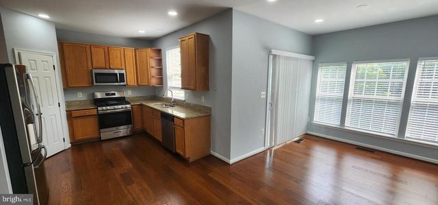 21095 ALBERTA TER, Sterling, VA 20166