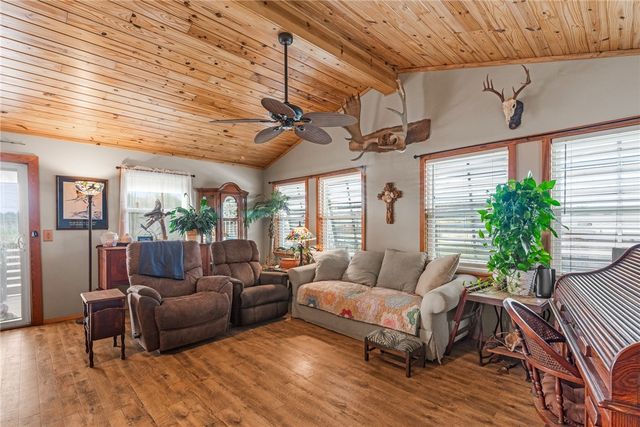 424 Trojan St, Port Aransas, TX 78373