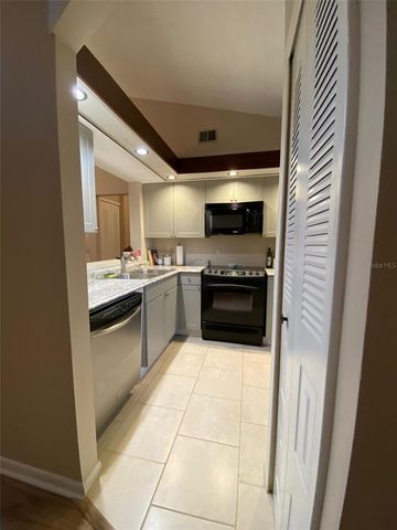 3118 S SEMORAN BOULEVARD N8, Orlando, FL 32822
