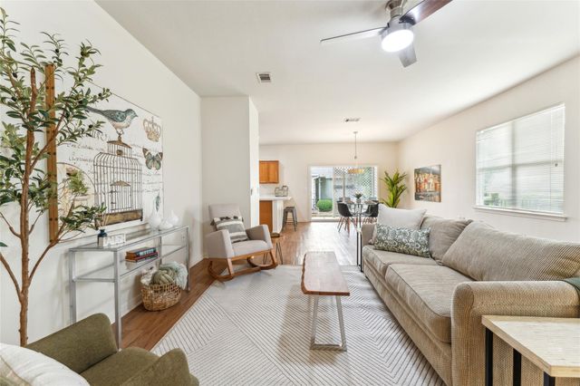 518 Texas DR, Georgetown, TX 78633