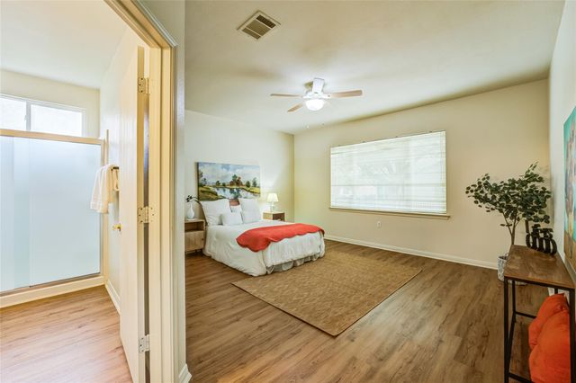 518 Texas DR, Georgetown, TX 78633