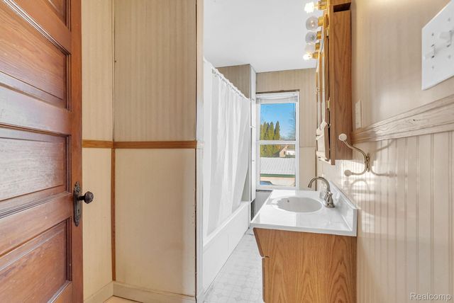 128 Anderson Avenue, Croswell, MI 48422