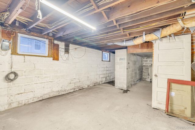 128 Anderson Avenue, Croswell, MI 48422