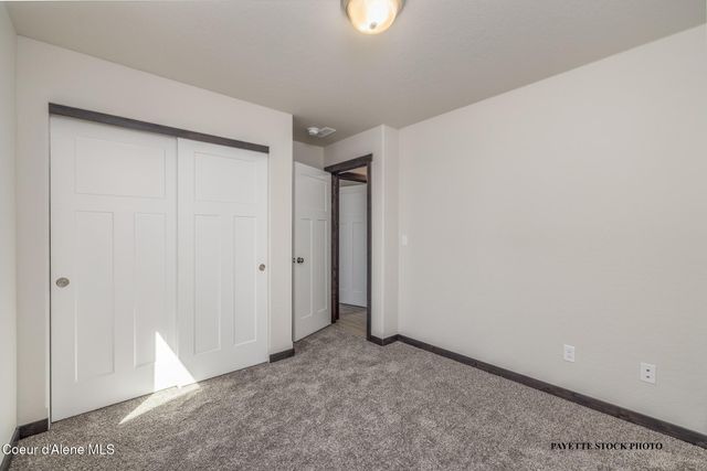 11960 N LENNON LN, Rathdrum, ID 83858