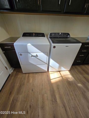 75 Pineland Woods Drive, Whiteville, NC 28472