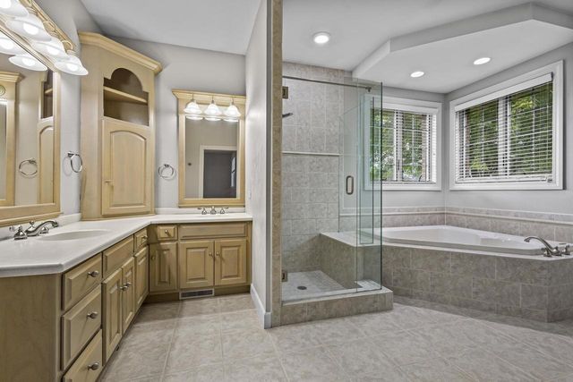 4354 HILTON HEAD DRIVE, Oneida, WI 54155