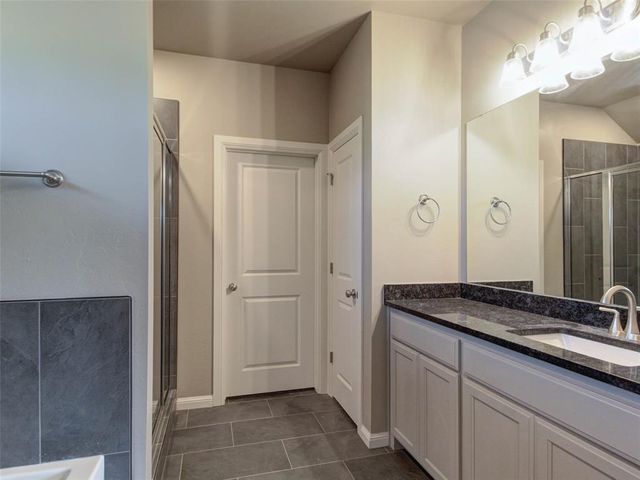 8681 Oak Tree Circle, Edmond, OK 73025