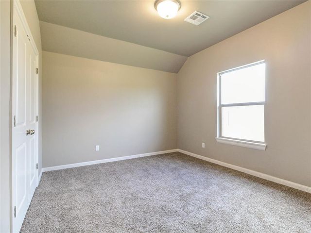 8681 Oak Tree Circle, Edmond, OK 73025