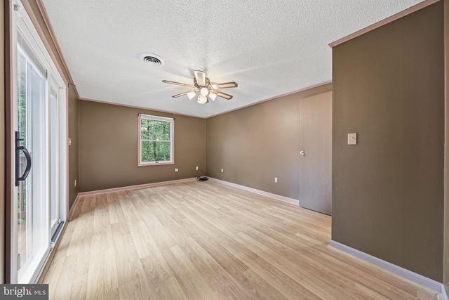 1335 BROWN RD, Knoxville, MD 21758