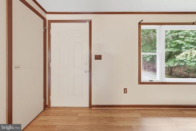 1335 BROWN RD, Knoxville, MD 21758