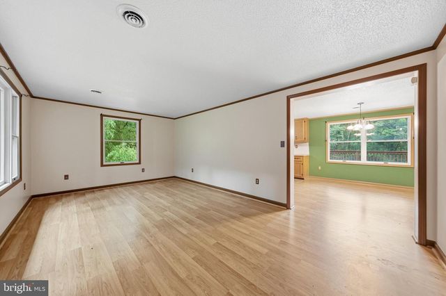1335 BROWN RD, Knoxville, MD 21758