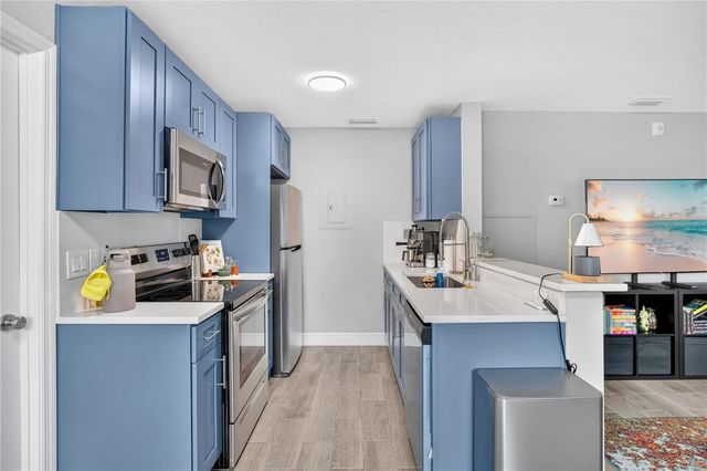2592 GRASSY POINT DRIVE 104, Lake Mary, FL 32746