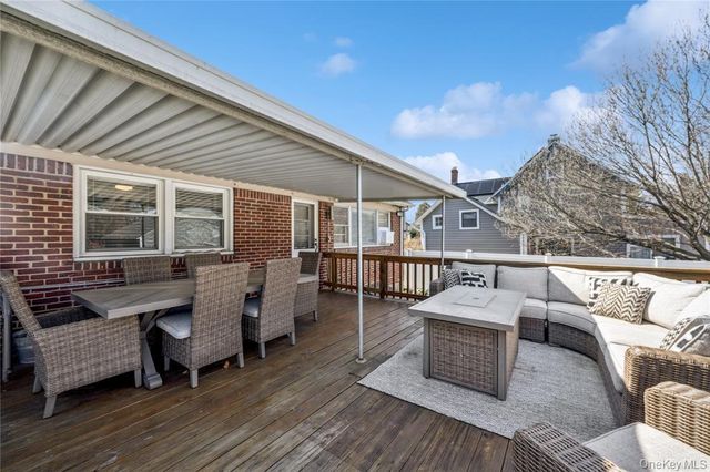 2841 Besade Court, Oceanside, NY 11572