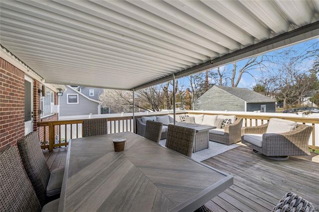 2841 Besade Court, Oceanside, NY 11572