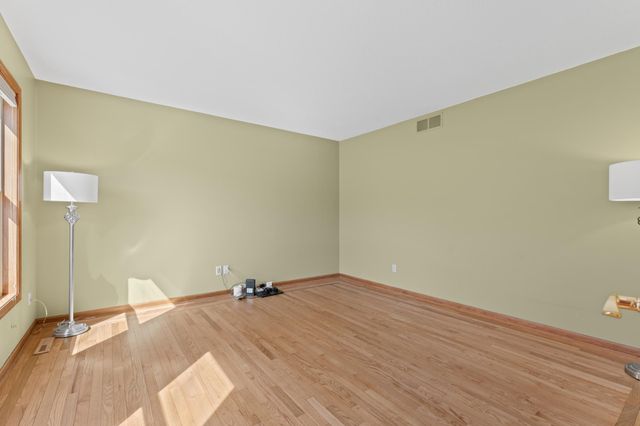 2049 68th Street NW, Rochester, MN 55901