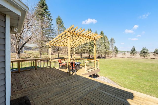 2049 68th Street NW, Rochester, MN 55901