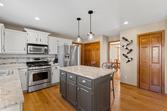 2049 68th Street NW, Rochester, MN 55901
