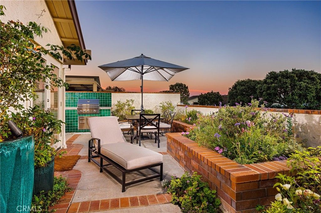 7 Jetty Drive, Corona Del Mar, CA 92625 — photo 2