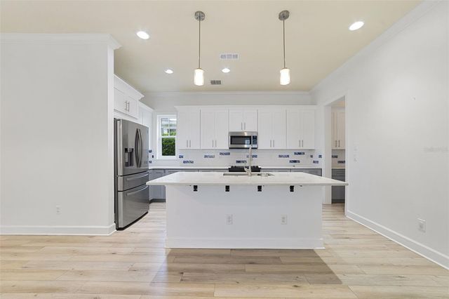 1413 CRAFTSMAN AVENUE E, Celebration, FL 34747