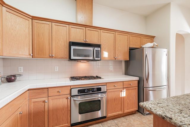 3664 Vermont Lane, Clovis, CA 93619