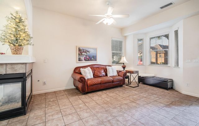 3664 Vermont Lane, Clovis, CA 93619