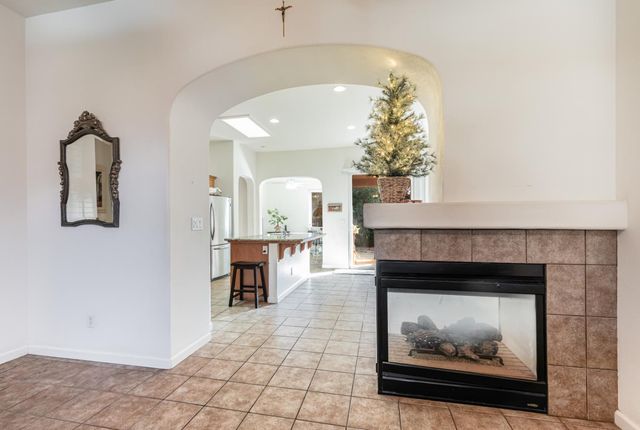 3664 Vermont Lane, Clovis, CA 93619