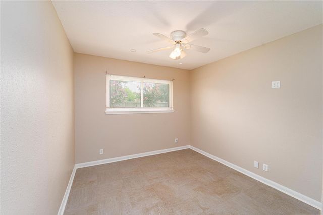 2547 Pinehurst Drive, West Columbia, TX 77486