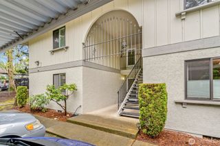 12505 NE 117th Place #J1, Kirkland, WA 98034
