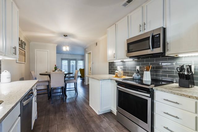 7707 Meadow Park Drive 104, Dallas, TX 75230