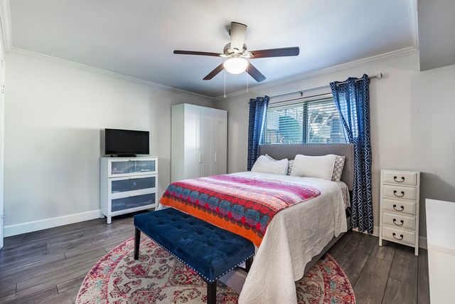 7707 Meadow Park Drive 104, Dallas, TX 75230