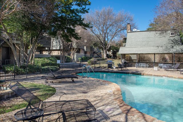 7707 Meadow Park Drive 104, Dallas, TX 75230