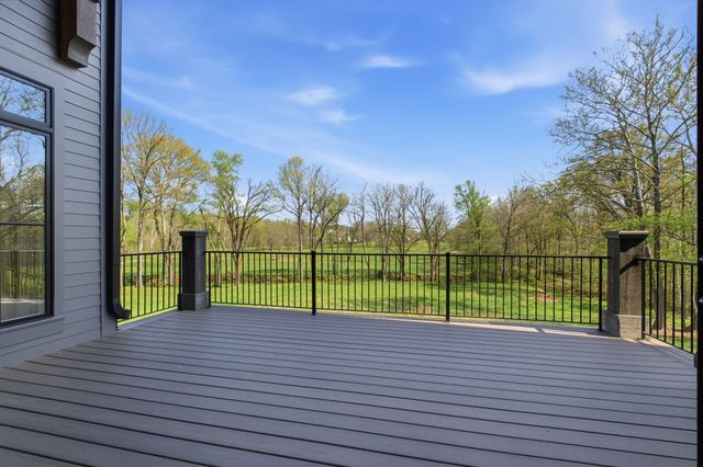 9048 Passiflora Ct, College Grove, TN 37046
