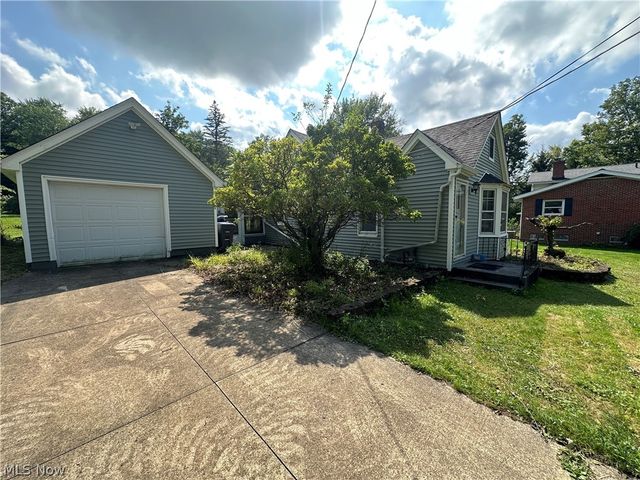 32650 Pettibone Road, Solon, OH 44139