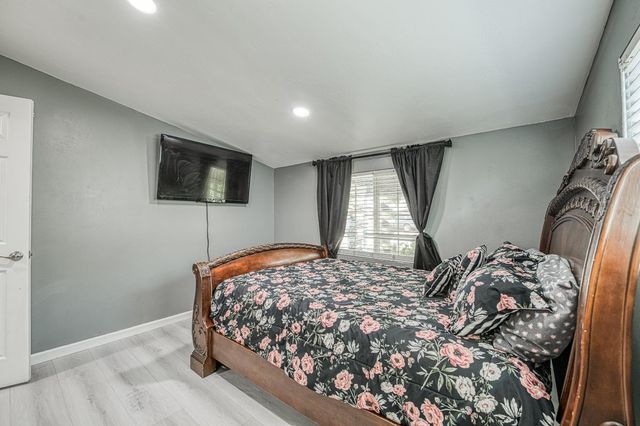 3874 E Holland Avenue, Fresno, CA 93726