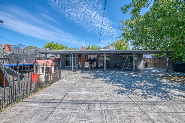 3874 E Holland Avenue, Fresno, CA 93726