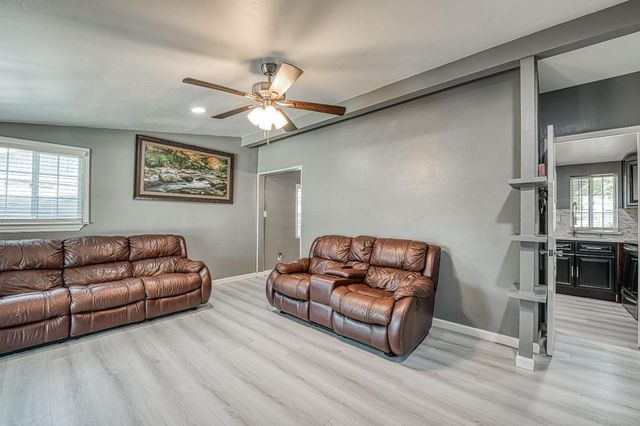 3874 E Holland Avenue, Fresno, CA 93726