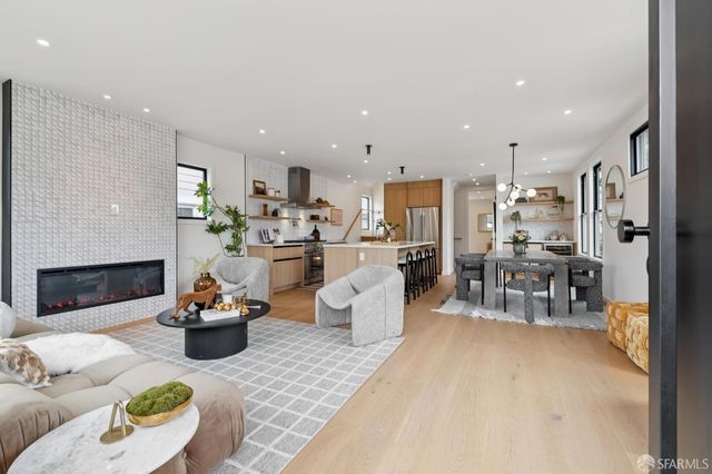 2501 26th Avenue, San Francisco, CA 94116