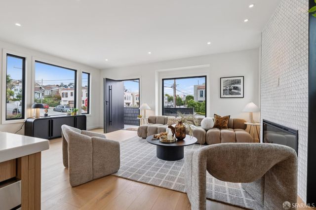 2501 26th Avenue, San Francisco, CA 94116