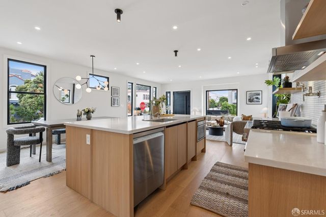 2501 26th Avenue, San Francisco, CA 94116