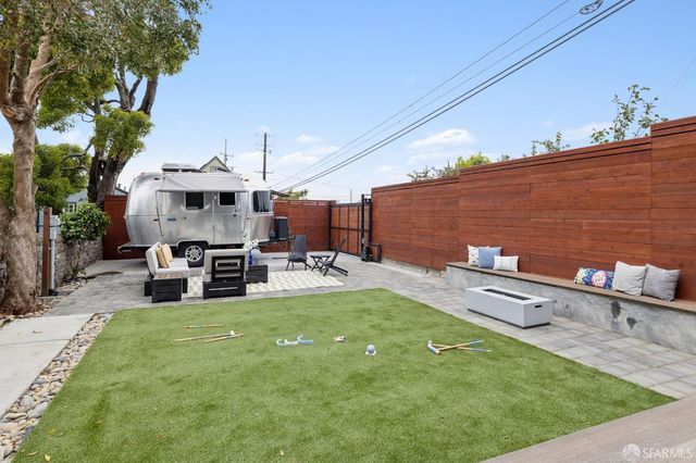 2501 26th Avenue, San Francisco, CA 94116