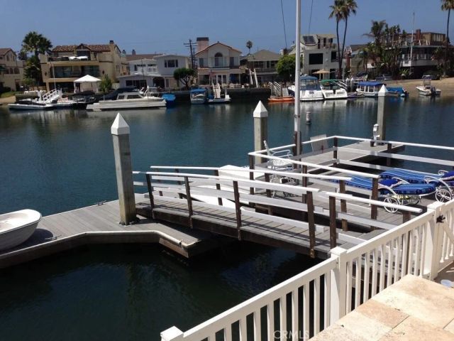 7 Balboa Coves, Newport Beach, CA 92663