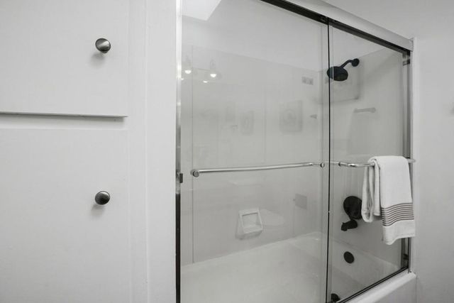 1411 Creekside Drive 2, Walnut Creek, CA 94596