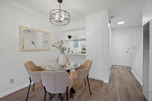 1411 Creekside Drive 2, Walnut Creek, CA 94596