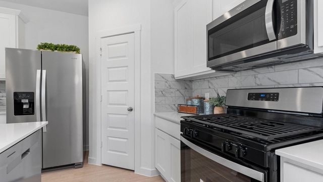 4323 Waving Willow Way, Rosenberg, TX 77469
