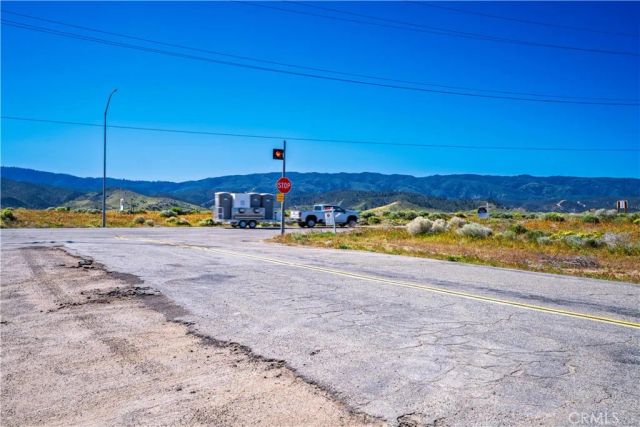 0 La Petite, Fairmont, CA 93536