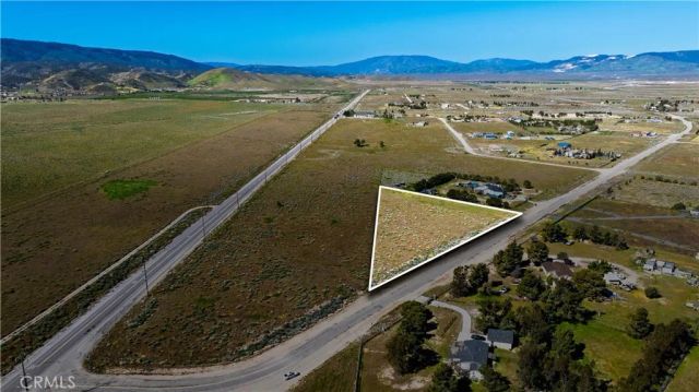 0 La Petite, Fairmont, CA 93536