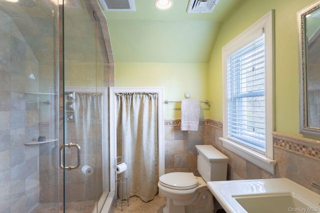 215-15 86th Avenue, Hollis Hills, NY 11427