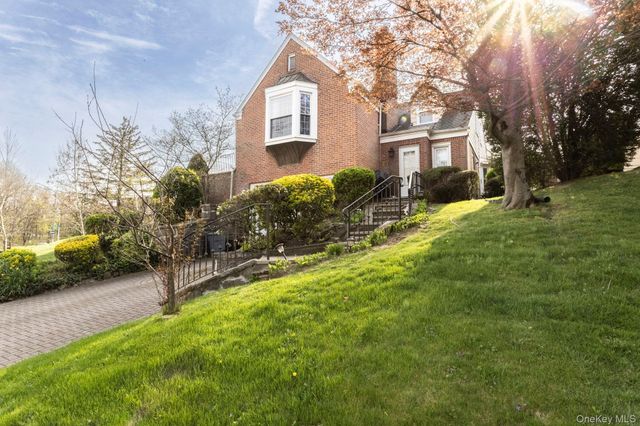 215-15 86th Avenue, Hollis Hills, NY 11427